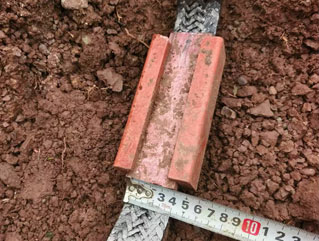 石墨扁線(xiàn)夾